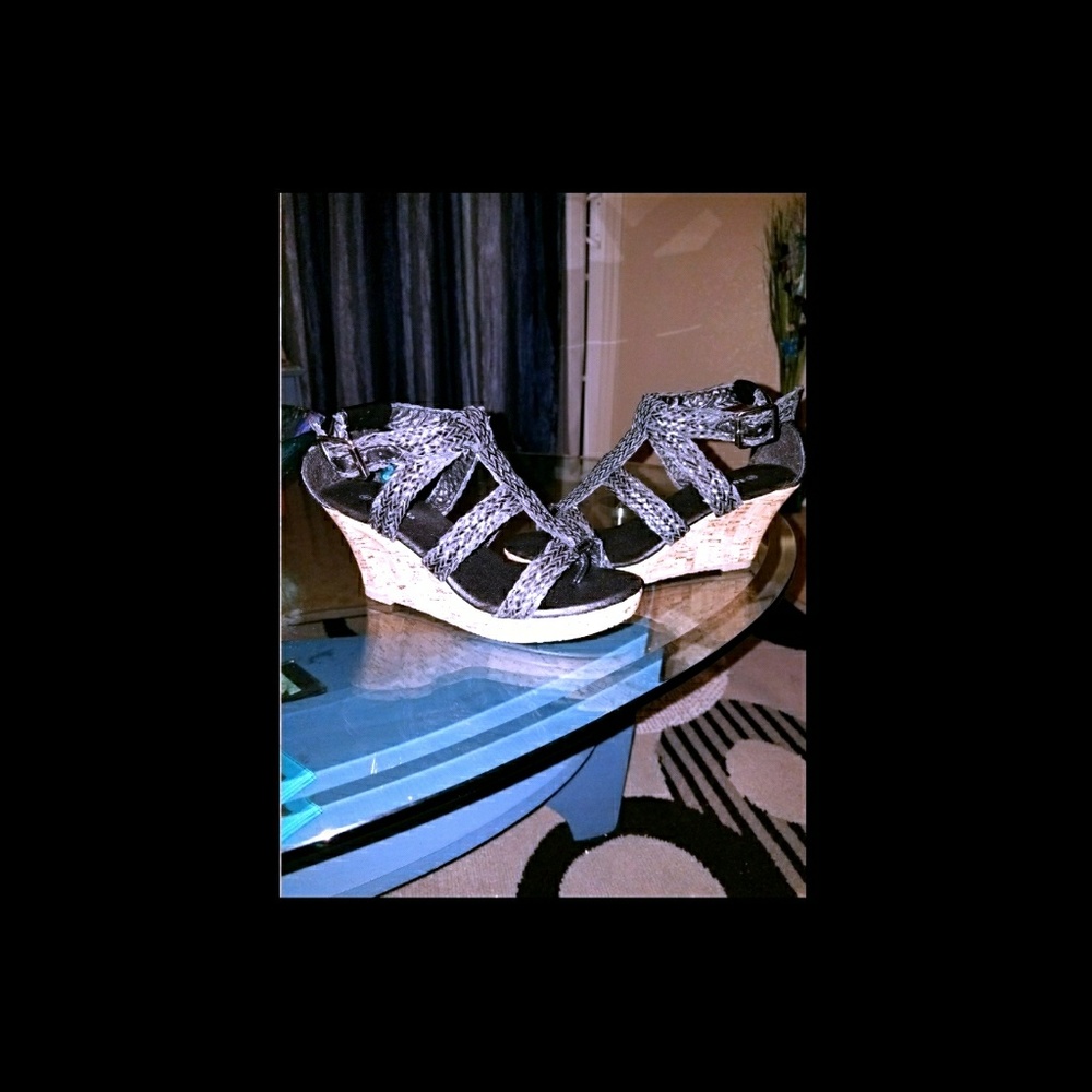Woman's wedges